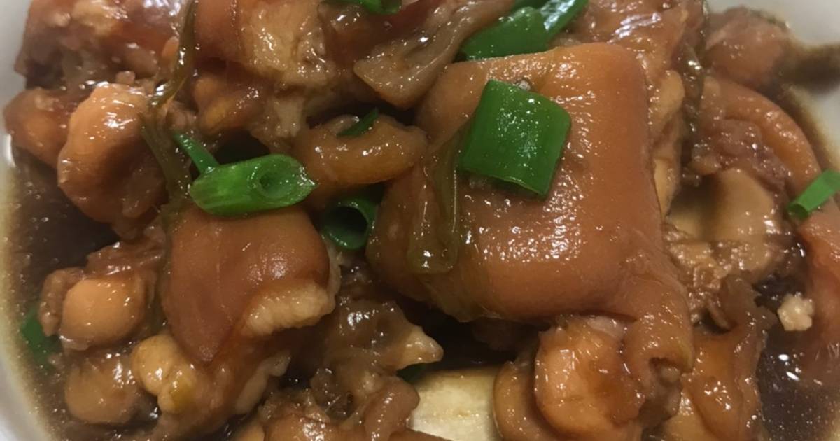 Móng giò kho nước tương