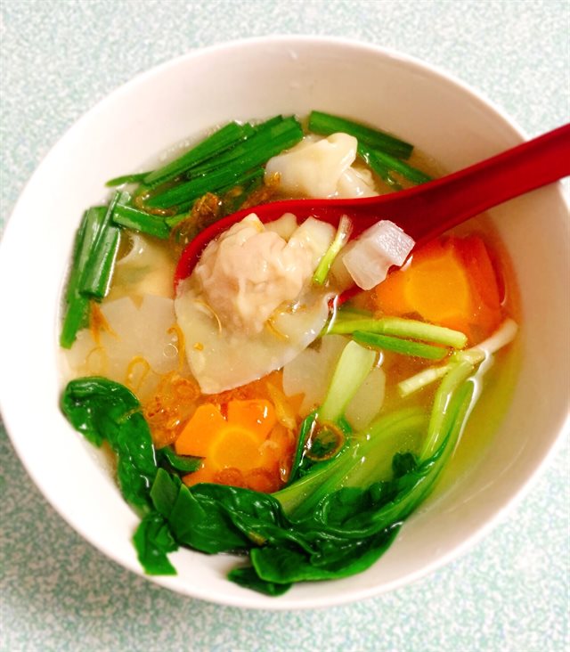 Súp Hoành Thánh Tôm Thịt