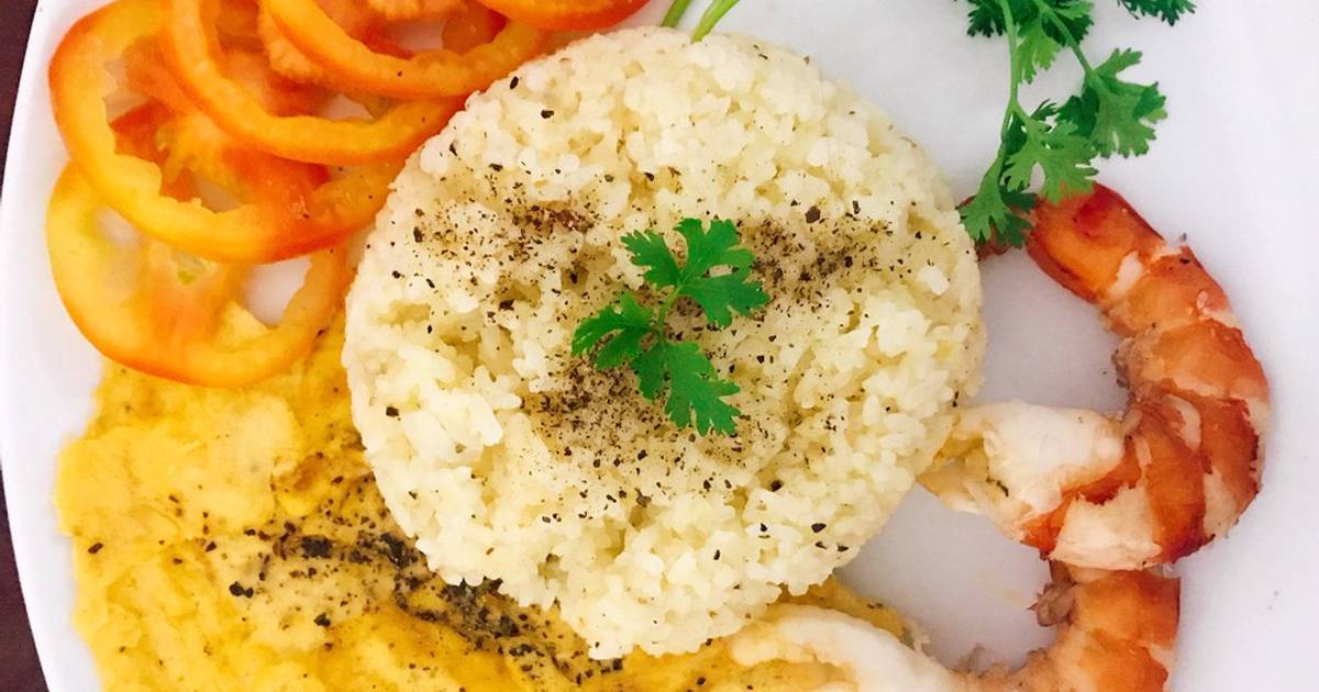 Trứng rán phô mai - tôm luộc nước dừa - cơm chiên trứng