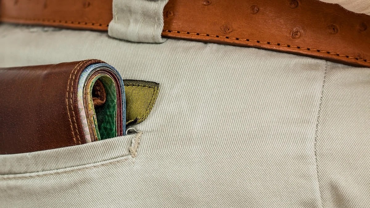 인플레이션과 금리 인상, 소비자 지갑에 미치는 영향 이해하기