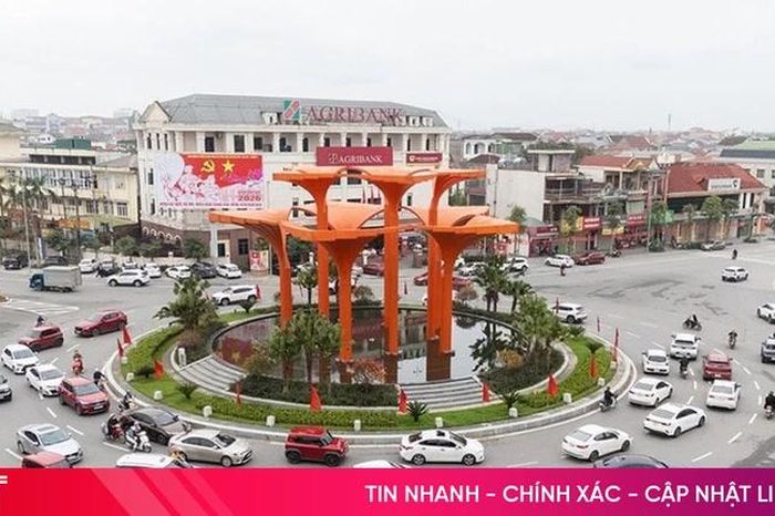 Lưu thông qua vòng xuyến, vì sao còn lộn xộn? - Báo Hà Tĩnh