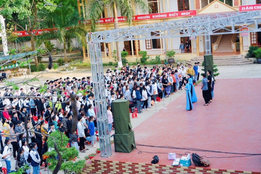 Tiểu ban Quảng bá, tư vấn tuyển sinh triển khai hoạt động tại Trường THPT Tông Lệnh