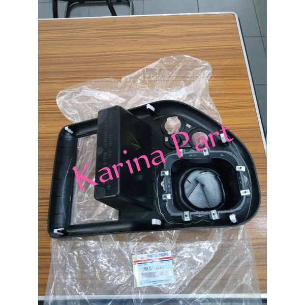 Panel Tengah Dashboard Canter Original Mitsubishi MK566036 untuk Kenyamanan Berkendara 2