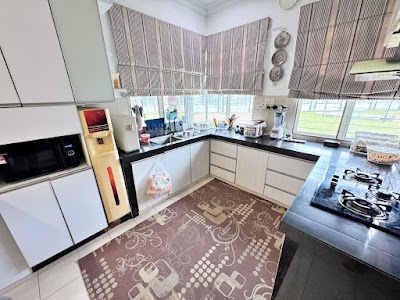 Corner Huge Land 2 Storey House Taman TTDI Grove Kajang — foto 9/10