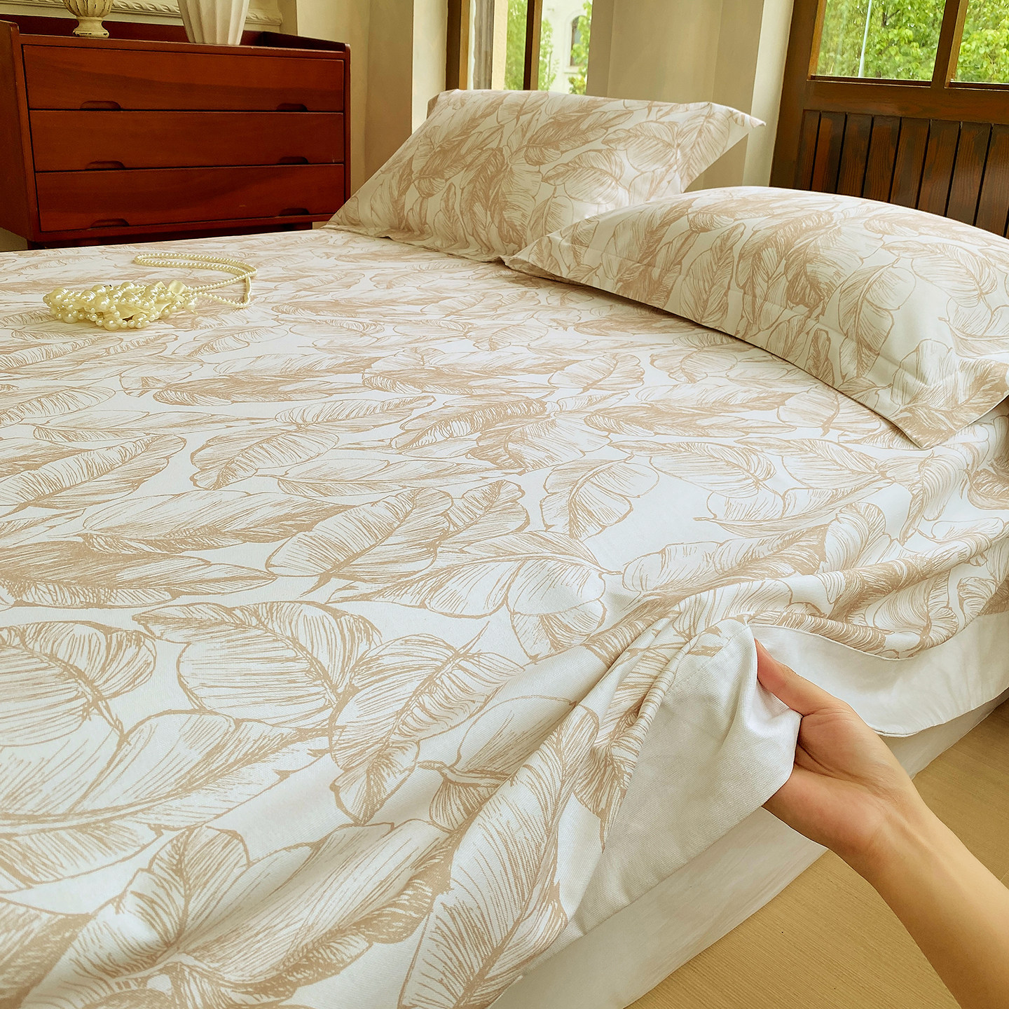Cotton bed sheet, farmhouse style, washable