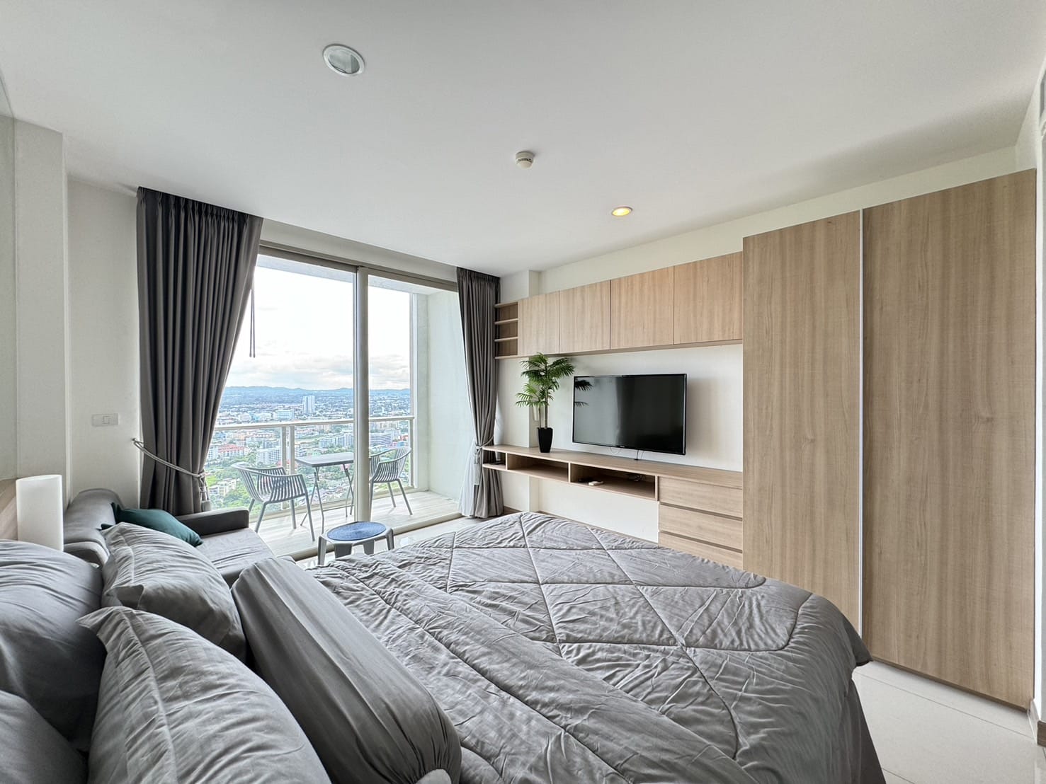 Seven Seas Cote d`Azur - 2 Bed, Floor 2 5