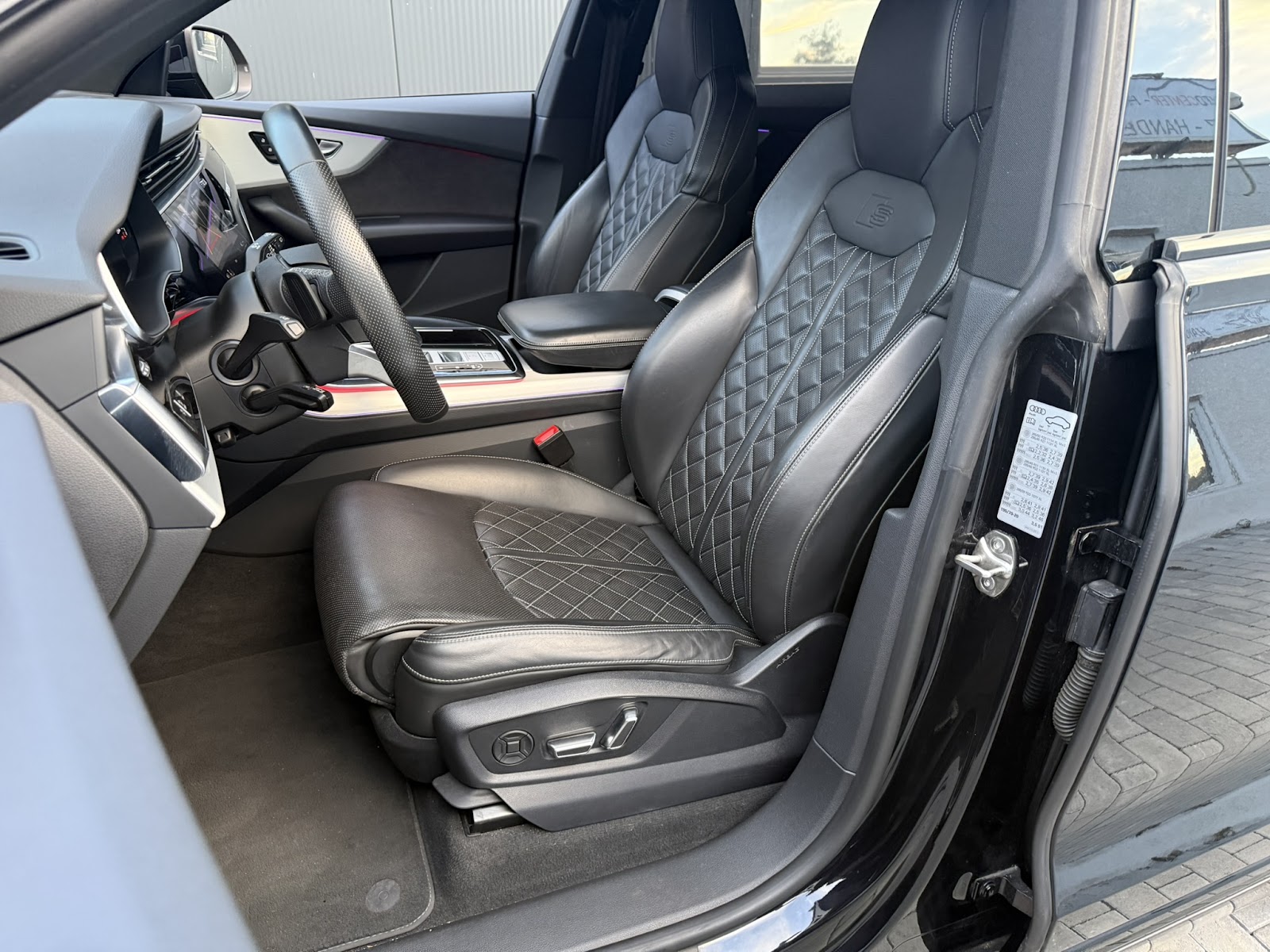 Audi SQ8 4.0 V8 TDI * HeadUp * B&O * Pano * 22″ – Bild 8