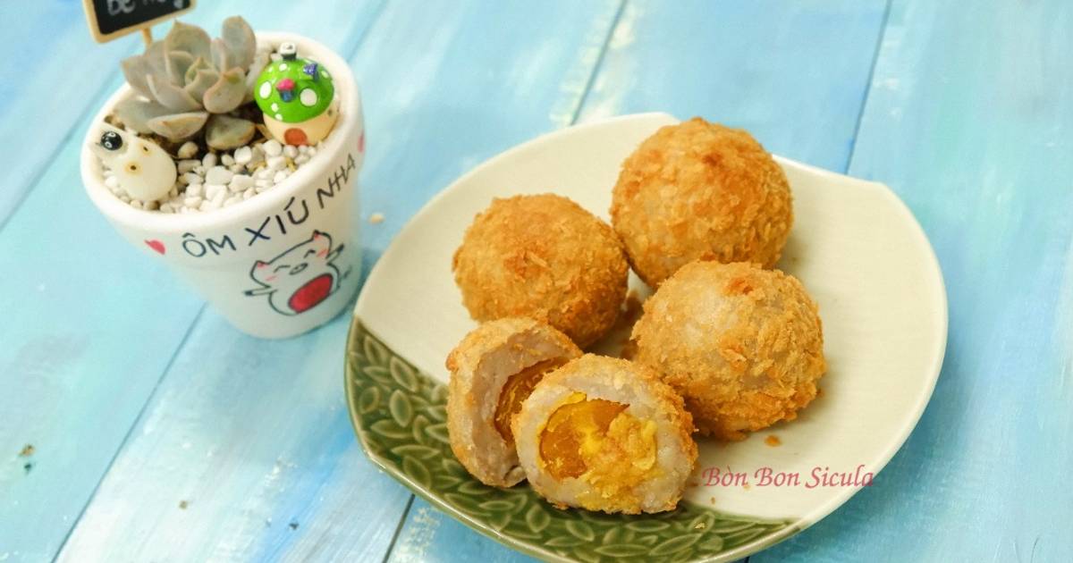 Bánh Khoai Môn Chà Bông Trứng Muối