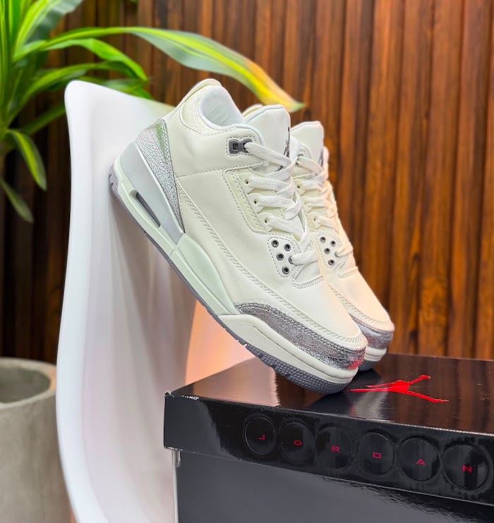 Jordan 3 Crema Gris