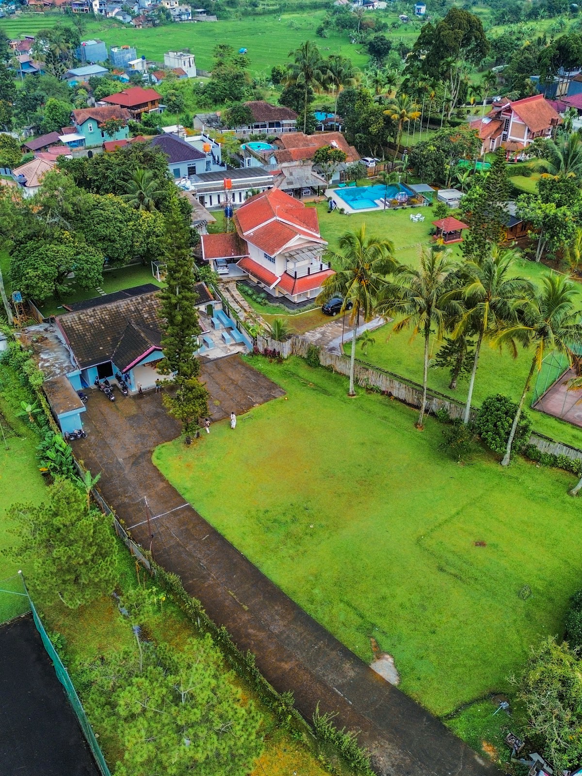 Villa Anasera by Astatura in Cisarua, Bogor — photo 7