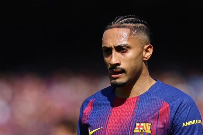 Cú sốc với Barcelona - Tạp chí Tri thức