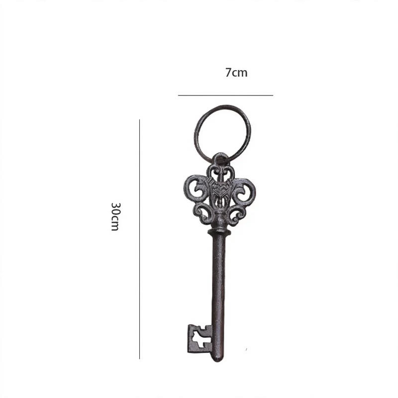 Wandhaken aus Eisen mit Schlüsselmotiven