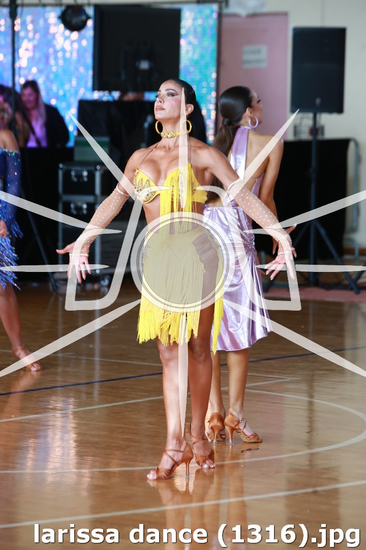 larissa dance (1316).jpg