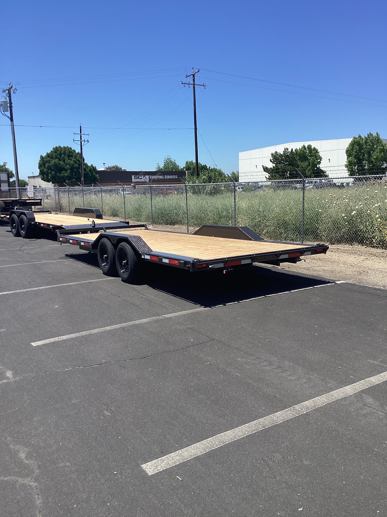 Cascade Drive Over Fender Flatbed 10K