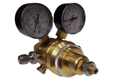 Panel-mounted Dual-stage Regulators - Dual Stage Cylinder Regulators by Southern CGS