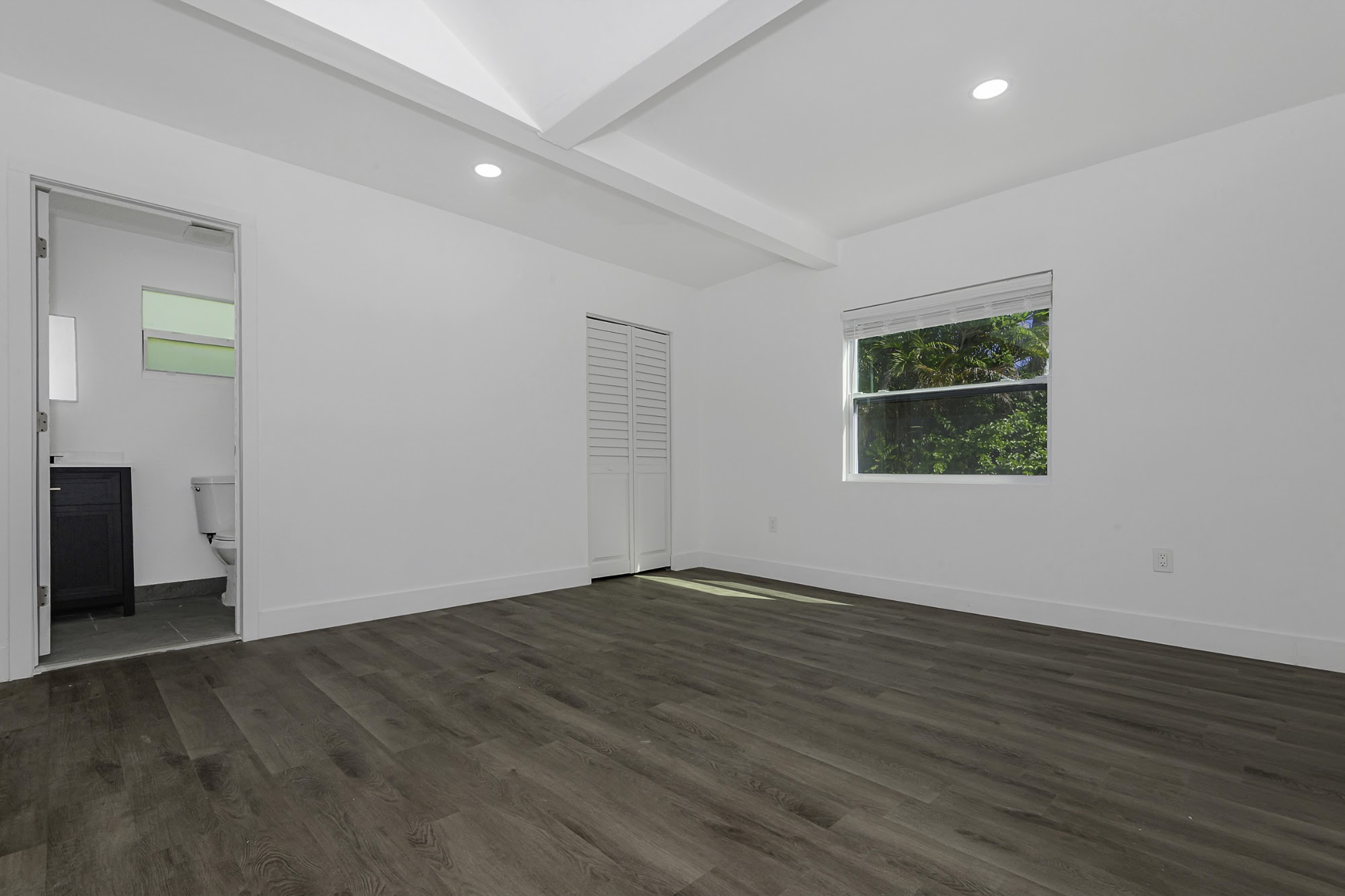 302 SW 15th St, Dania Beach, FL 33004 property photo 52