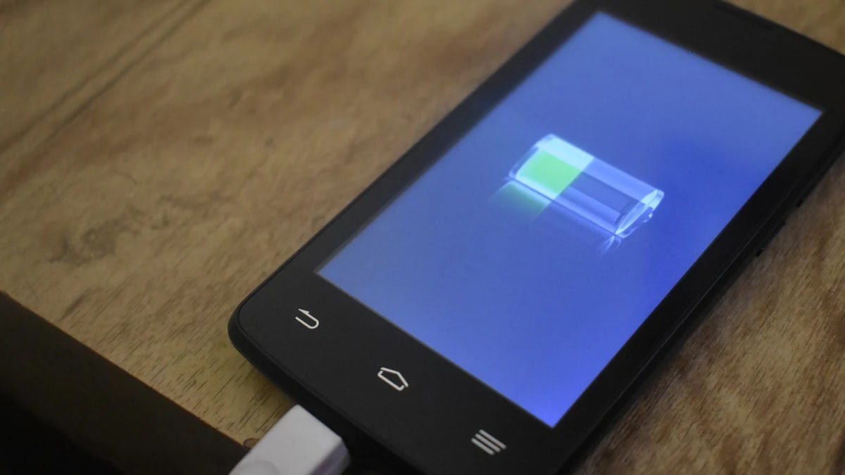 안드로이드와 아이폰 배터리 절약 모드 차이점과 설정법