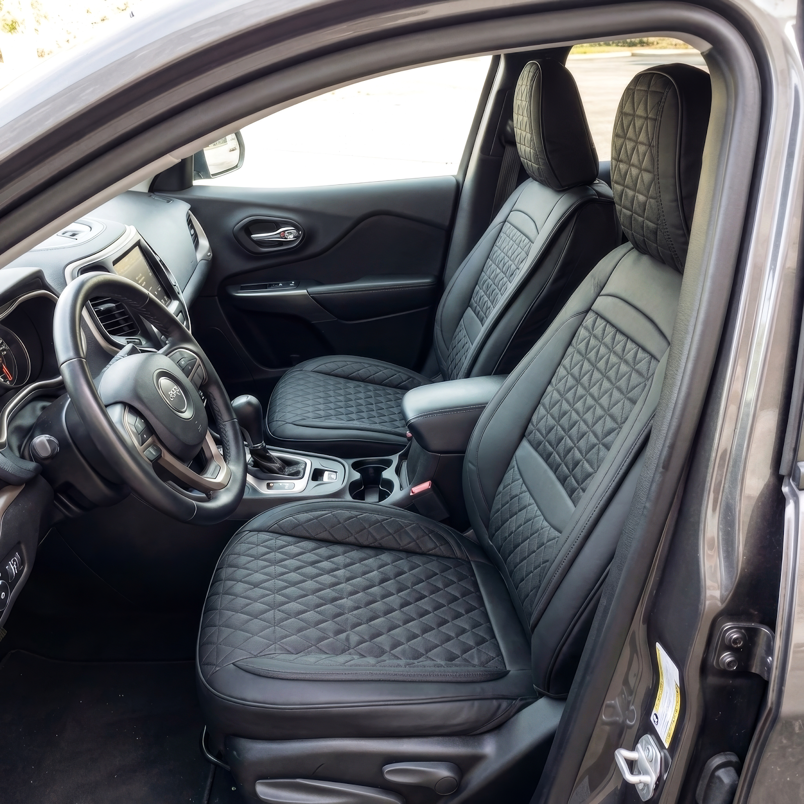 Premium seat cover for Jeep Cherokee