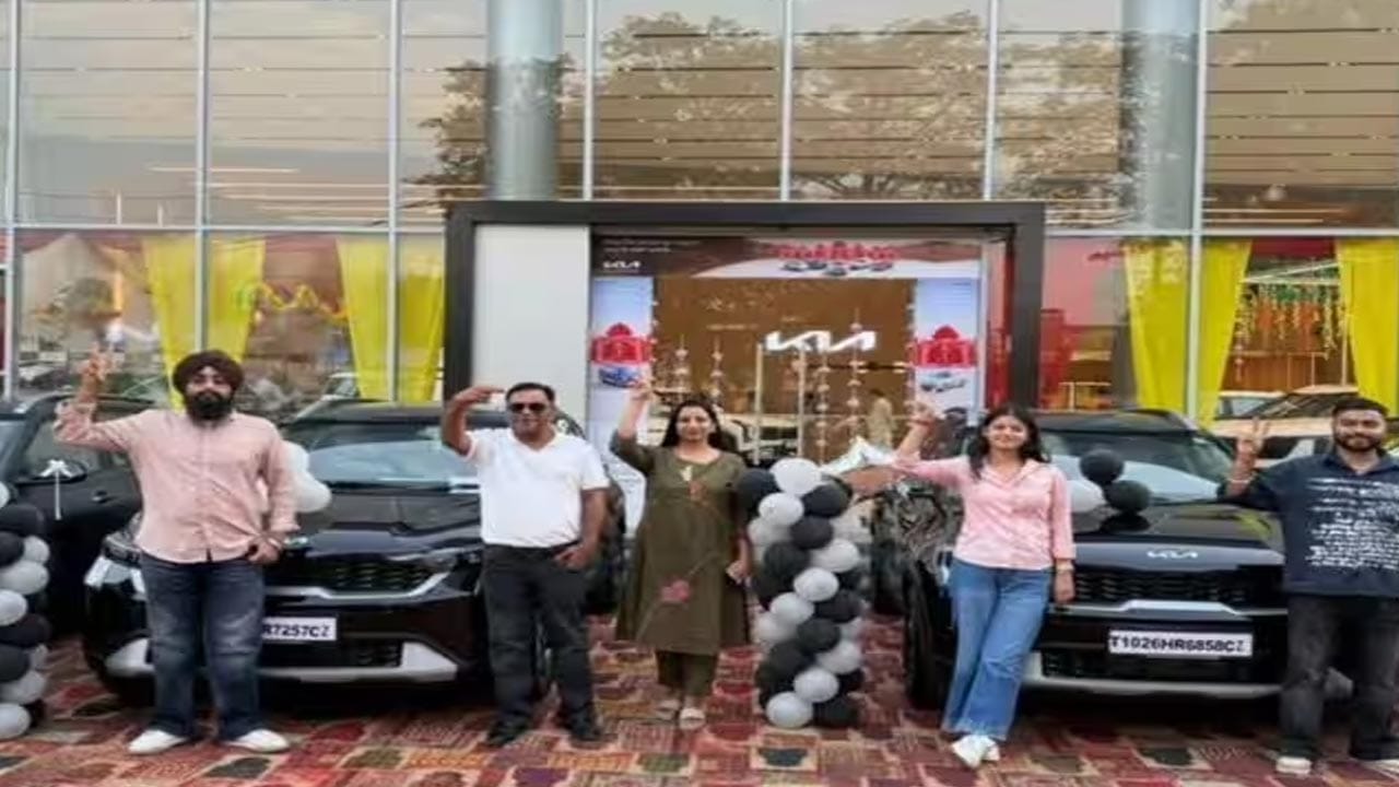 Diwali Bonus: Pharma Boss Gifts Kia Sonet SUVs to 4 Staff