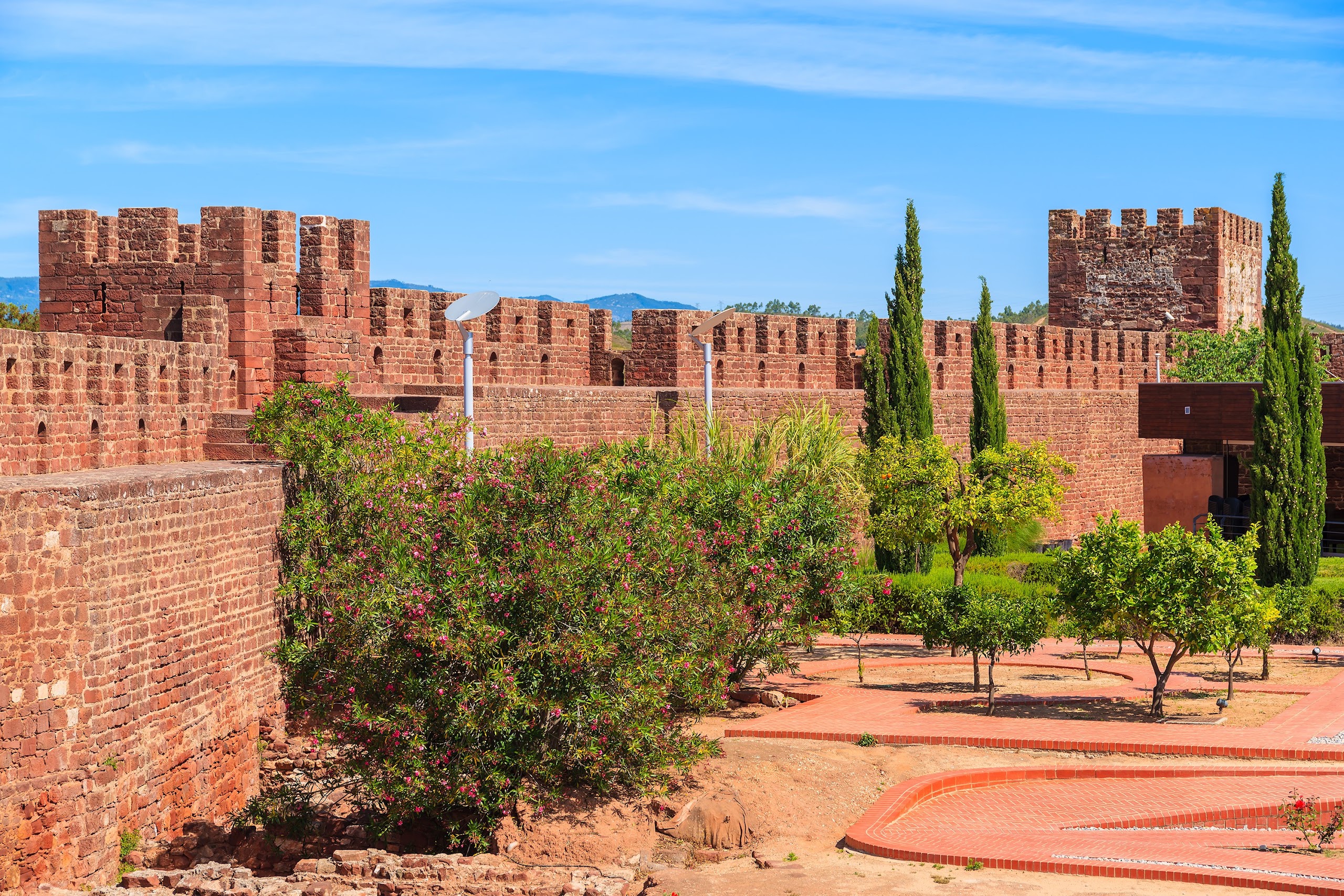 14-Day Portugal Group Tour: Lisbon, Sintra & Algarve