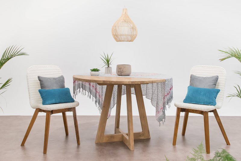 Table Aura