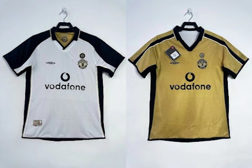 Manchester United 2001–02 Edición del Centenario (reversible).jpeg
