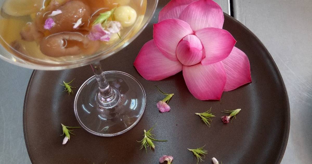Chè hạt sen nhãn nhục