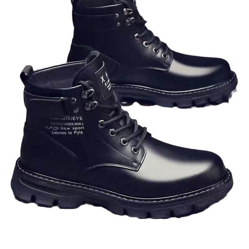 Gefütterte Herren-Stiefel im modernen Stil