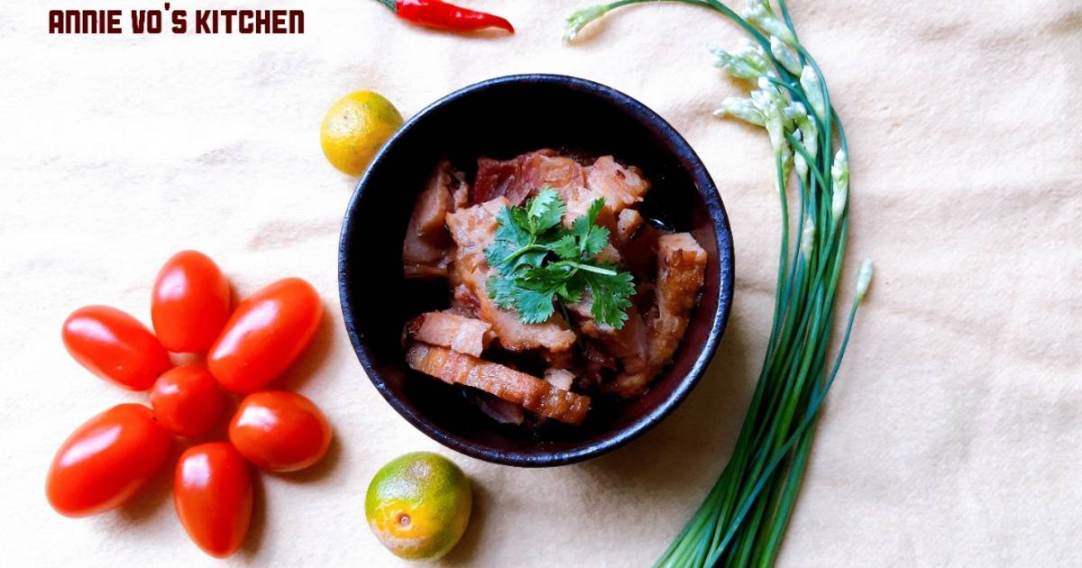 Thịt quay và chả kho nước tương