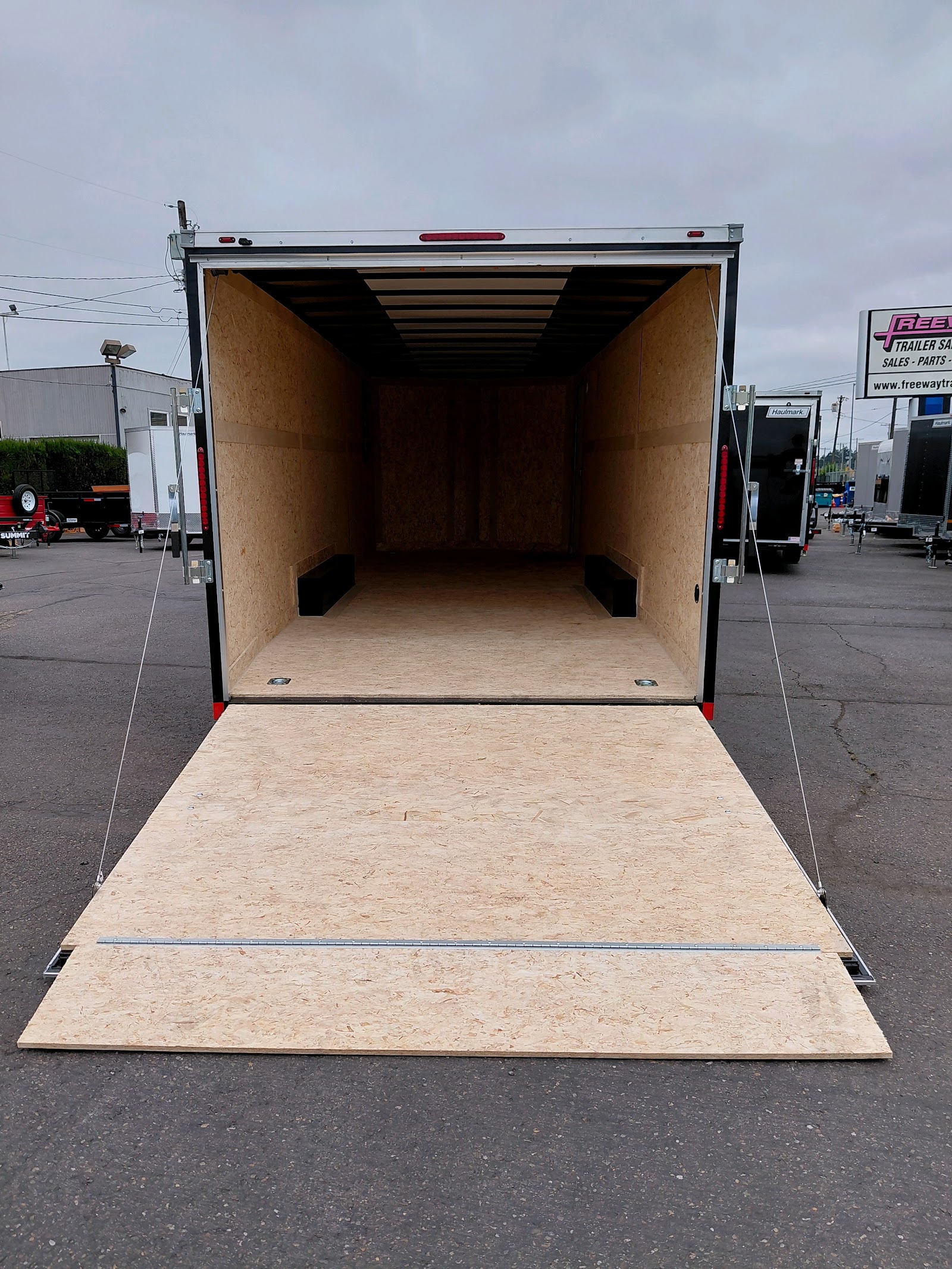 Passport Deluxe Enclosed Cargo