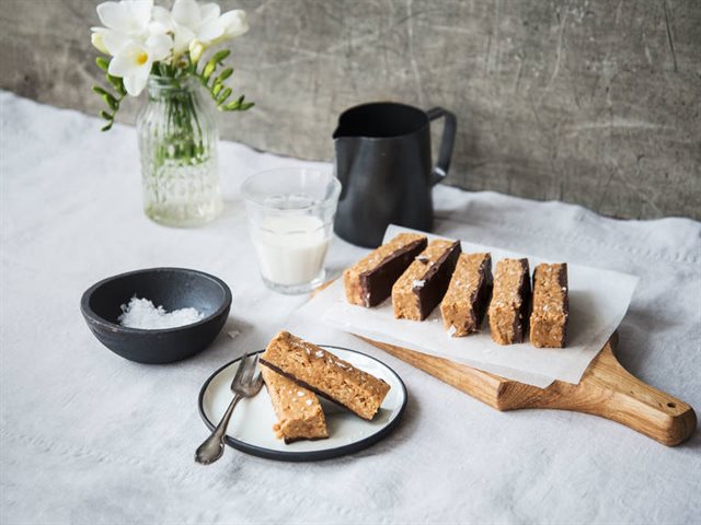 Bánh Bơ Đậu Phộng Yến Mạch