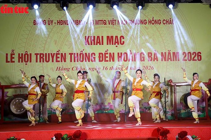 Lễ hội đền Hoàng Bà lan tỏa truyền thống yêu nước, tri ân tiền nhân - Báo Tin Tức TTXVN