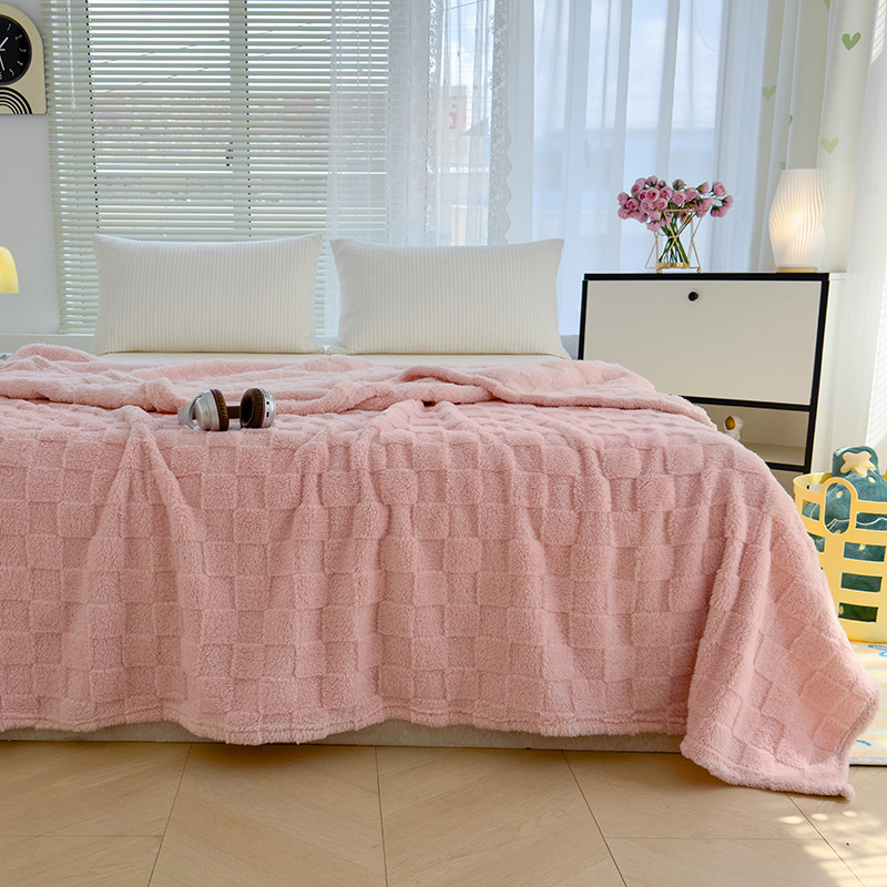 Stylish Jacquard Blanket with Checkerboard Pattern