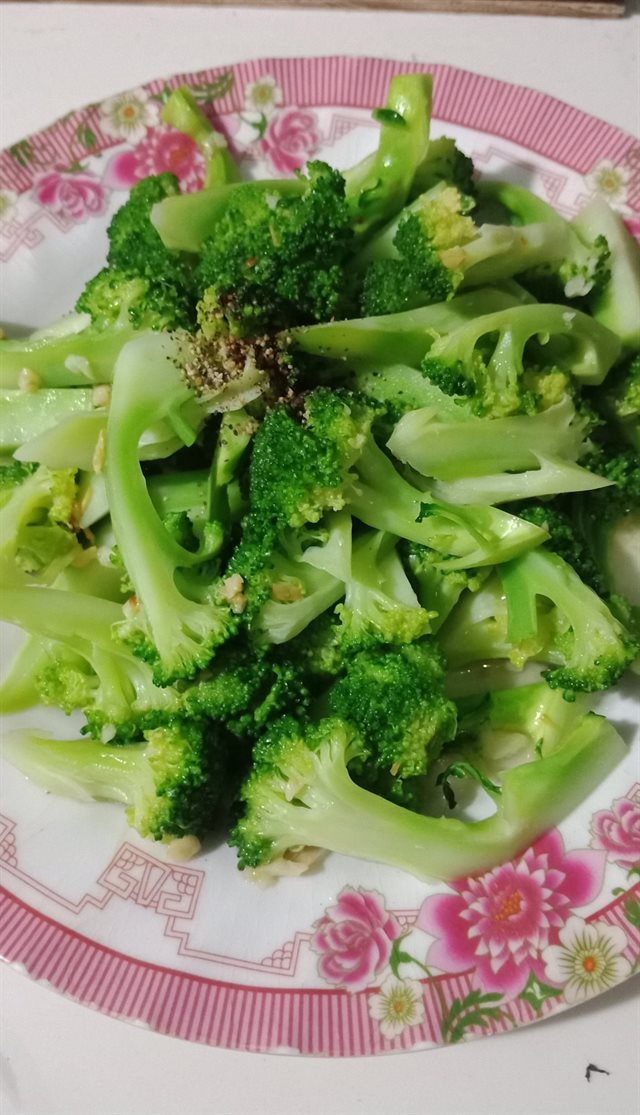 Bông Cải Xanh Xào Tỏi Chay