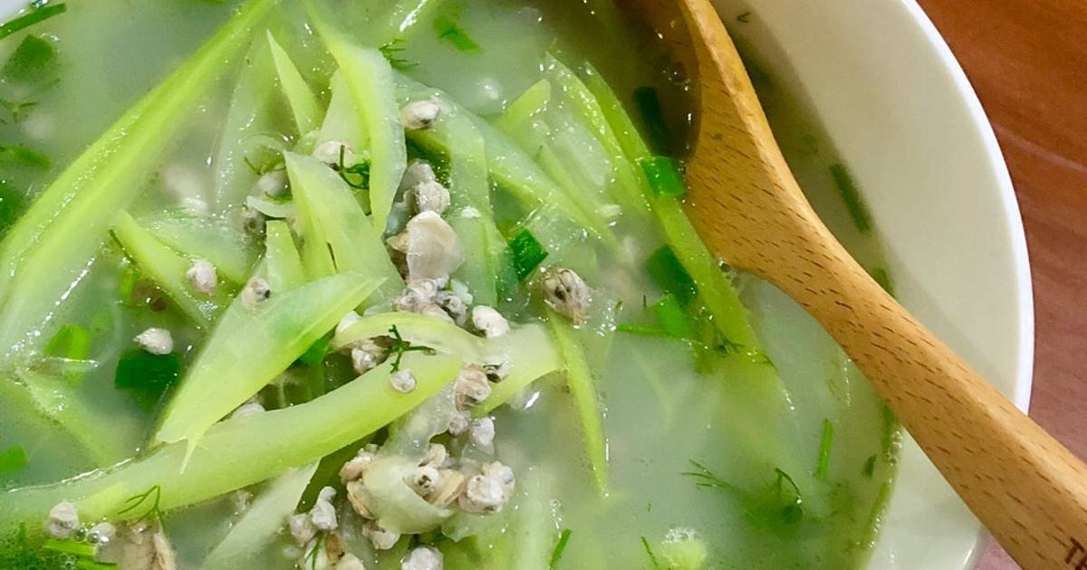 Canh hến nấu bầu