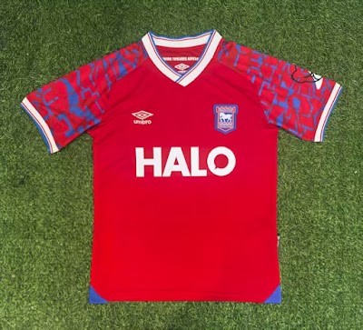 25-26 Ipswich Town Visitante.jpg