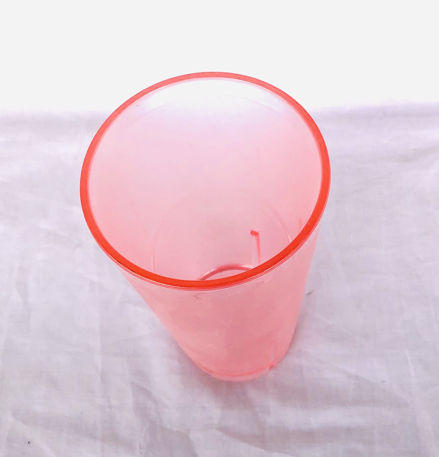 Photo 2 of Acrylic cup (8870)