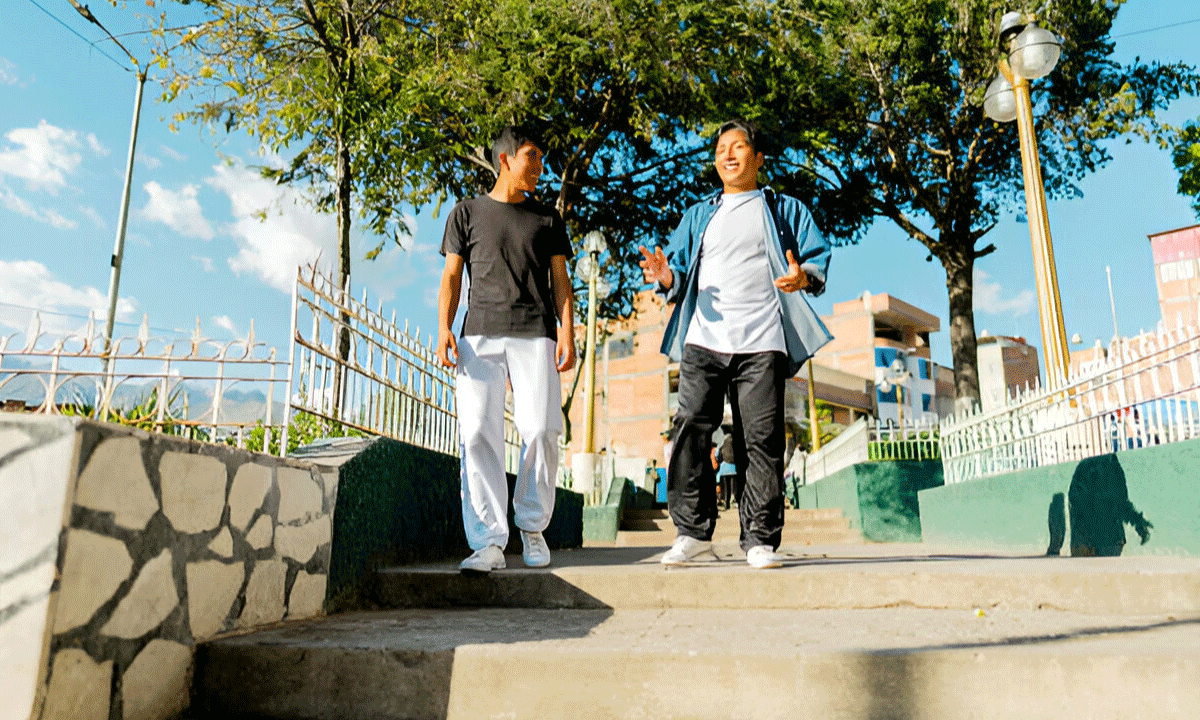 Acceso a educación superior en Perú: Instituto Neumann y Beca 18