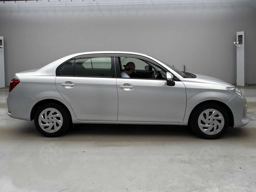 Toyota Axio