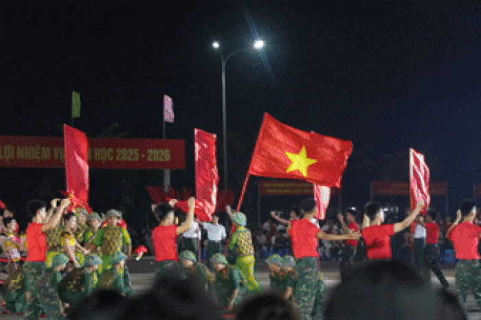 'Bùng nổ' dạ hội quân - dân vũ đặc biệt tại Trường Sĩ quan Lục quân 1 - Báo Tiền Phong