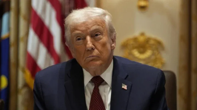 Trump ndalon CNN, MS NOW, Politico në Shtëpinë e Bardhë