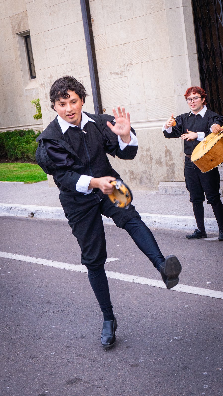 Baile con pandereta