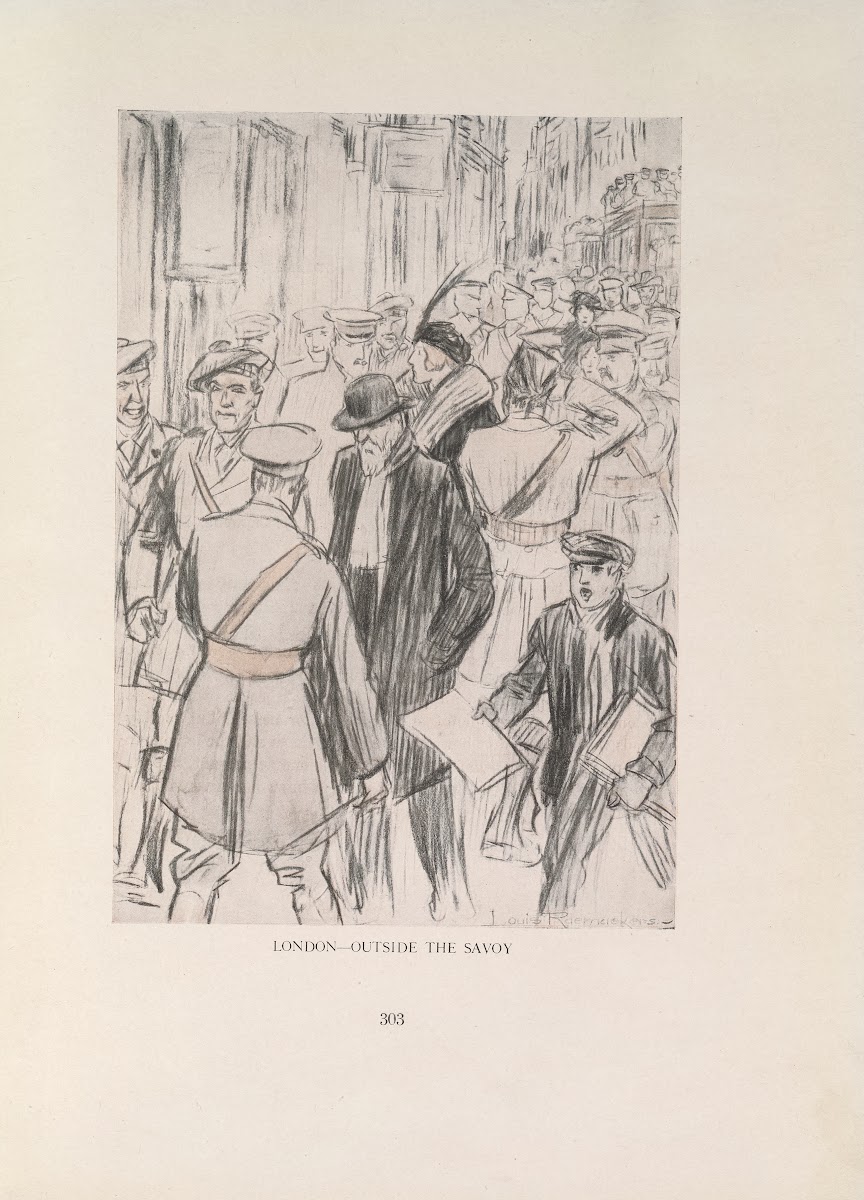 LondonOutside the Savoy 1916 1917