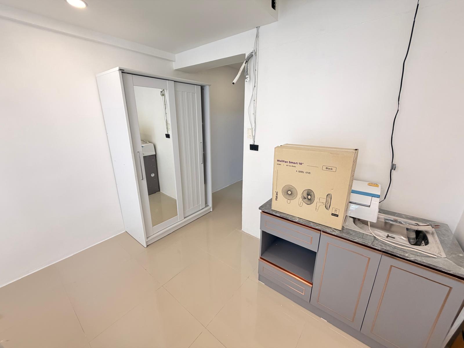 Laguna Beach 2 B - Studio, Floor 2 9