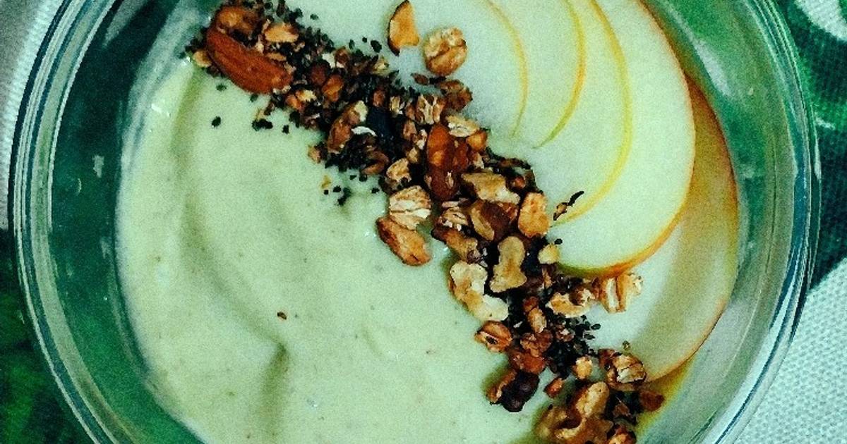 Bữa sáng cùng smoothie yến mạch bơ táo bơ hạt điều