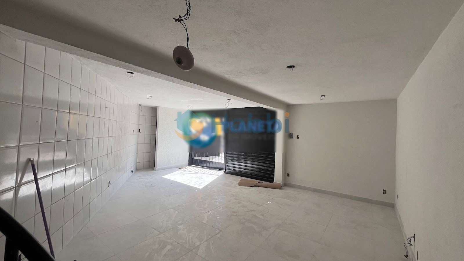 Venda Nova - Loja Comercial com Mezanino e Acabamentos Reformados