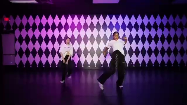 Mia Africa - Hip-Hop - Lily