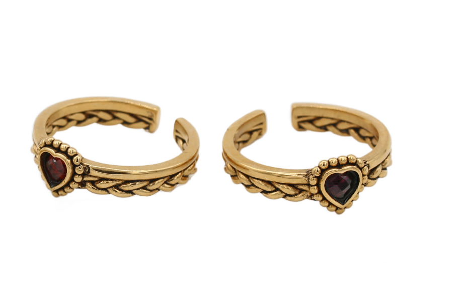 Кольцо Сердце c косичкой GARNET