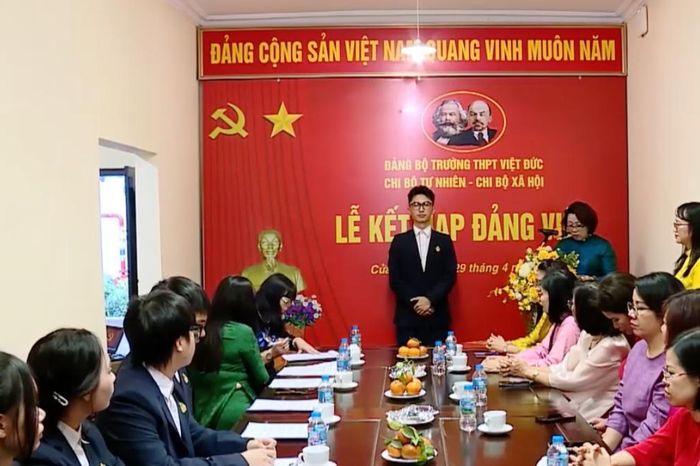 Tự hào những Đảng viên tuổi 18 - Đài Phát thanh và truyền hình Hà Nội