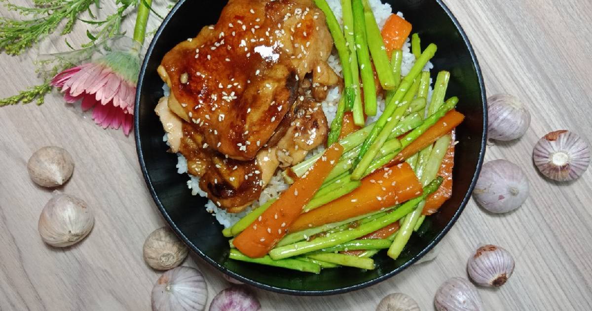 Teriyaki chicken donburi